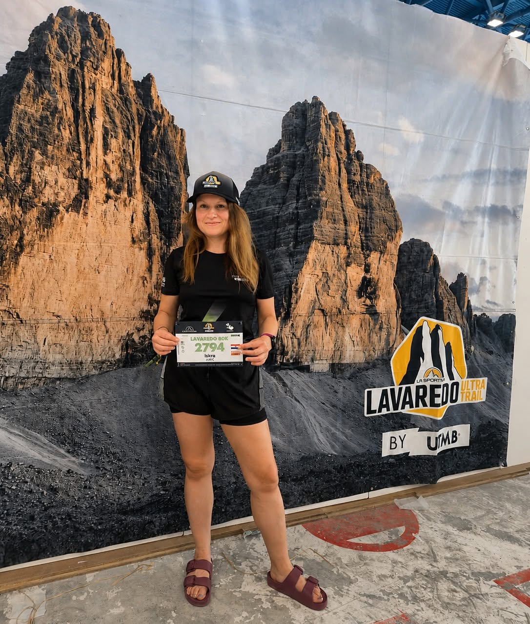Trenutno pregledavate Iskra Jurić na Lavaredo Ultra Trailu